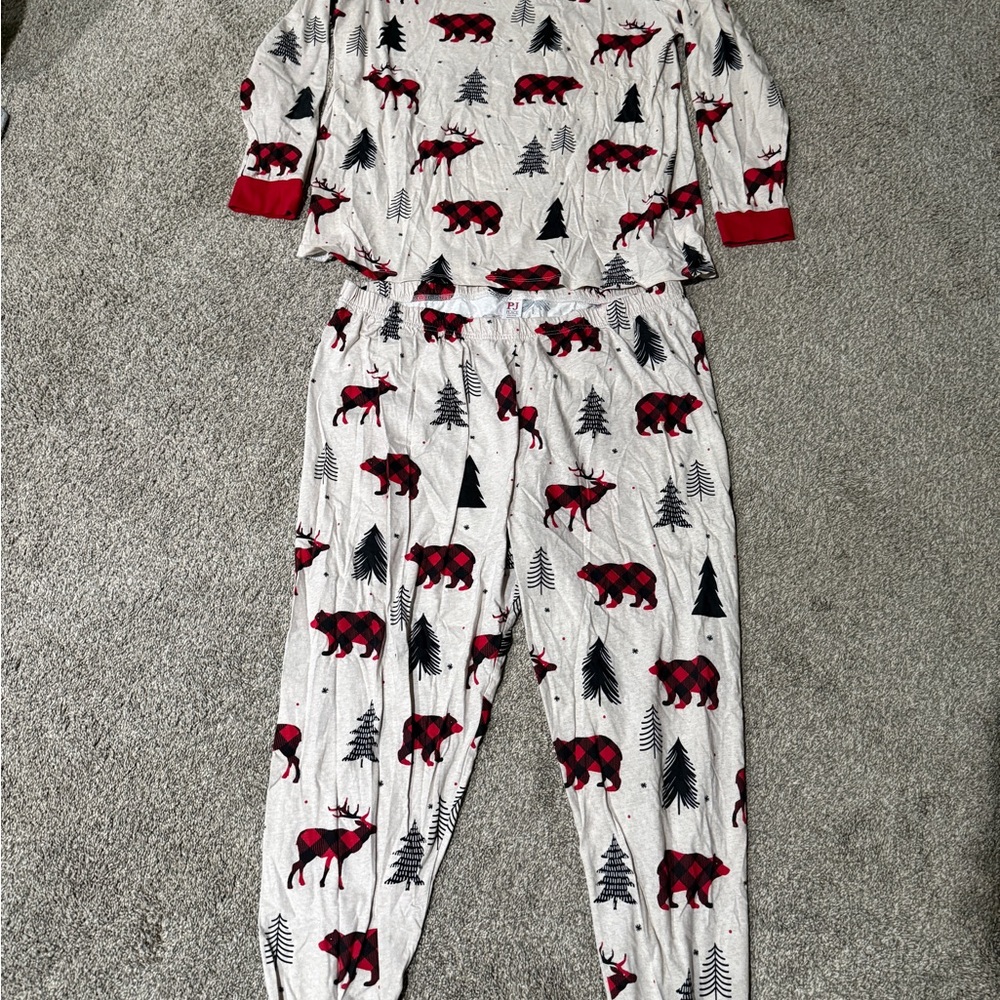 Men's Moose and Tree Print Pajama Set - Red Accents
